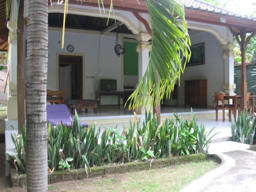 Mahalini 1 *